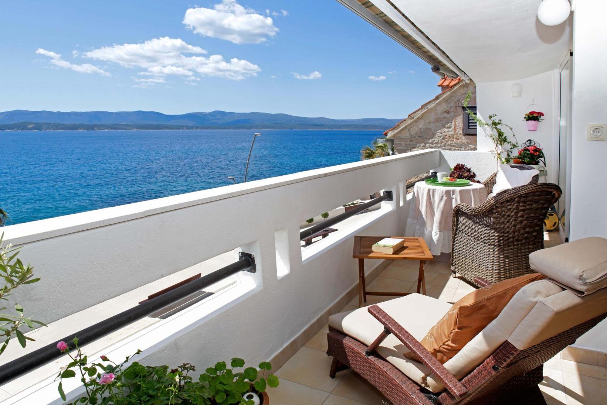Amazing Waterfront Apartments Bol Exterior photo